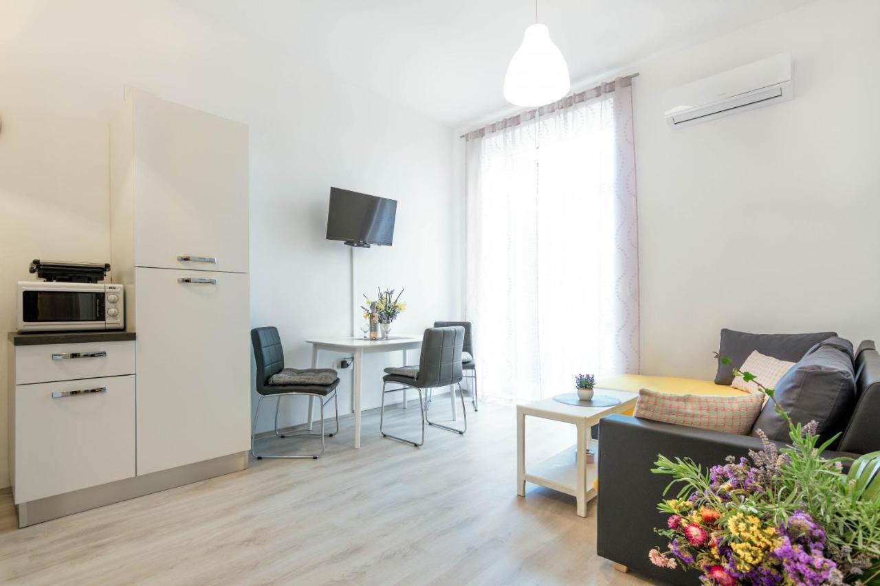 Apartment Ana Pula Ngoại thất bức ảnh