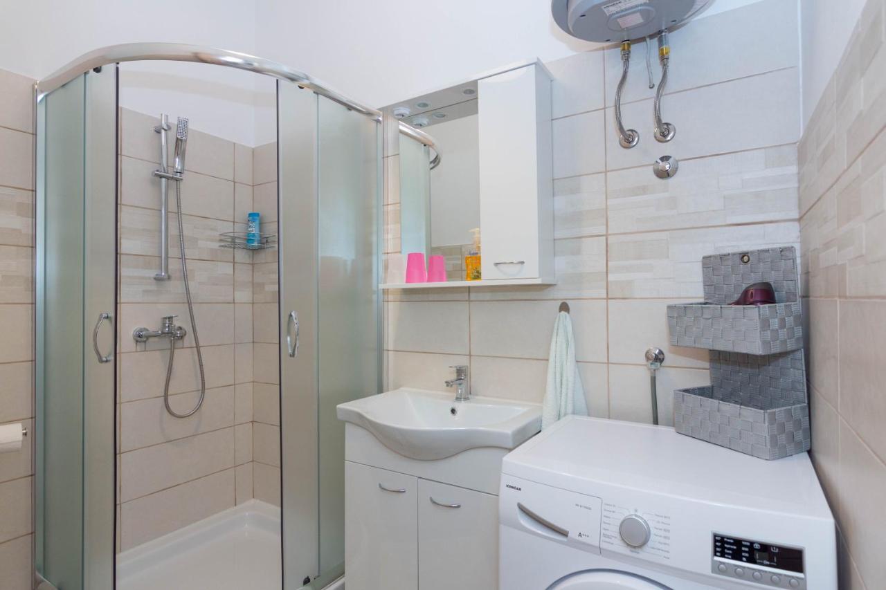 Apartment Ana Pula Ngoại thất bức ảnh