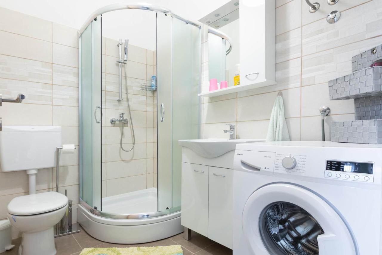 Apartment Ana Pula Ngoại thất bức ảnh